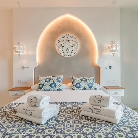 La Residencia Puerto & ホテル タリファ