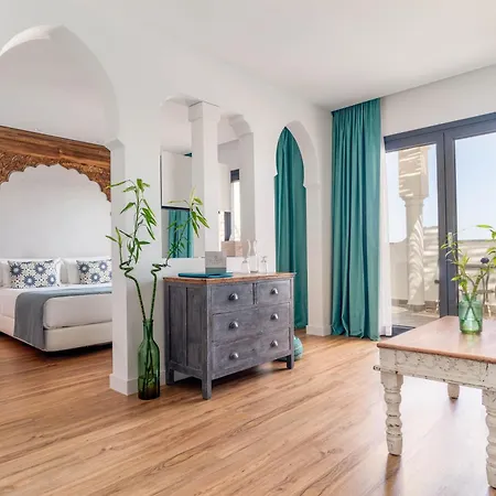 La Residencia Puerto & Tarifa