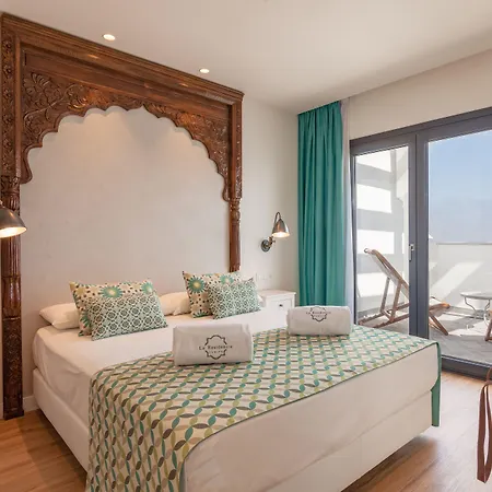 ホテル La Residencia Puerto & 4*
